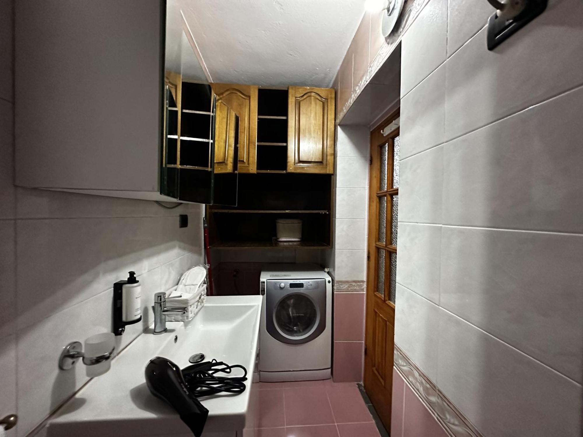 Tirana Treasure: Chic 2Br-Apartment 8Min To Skanderbeg Place ภายนอก รูปภาพ