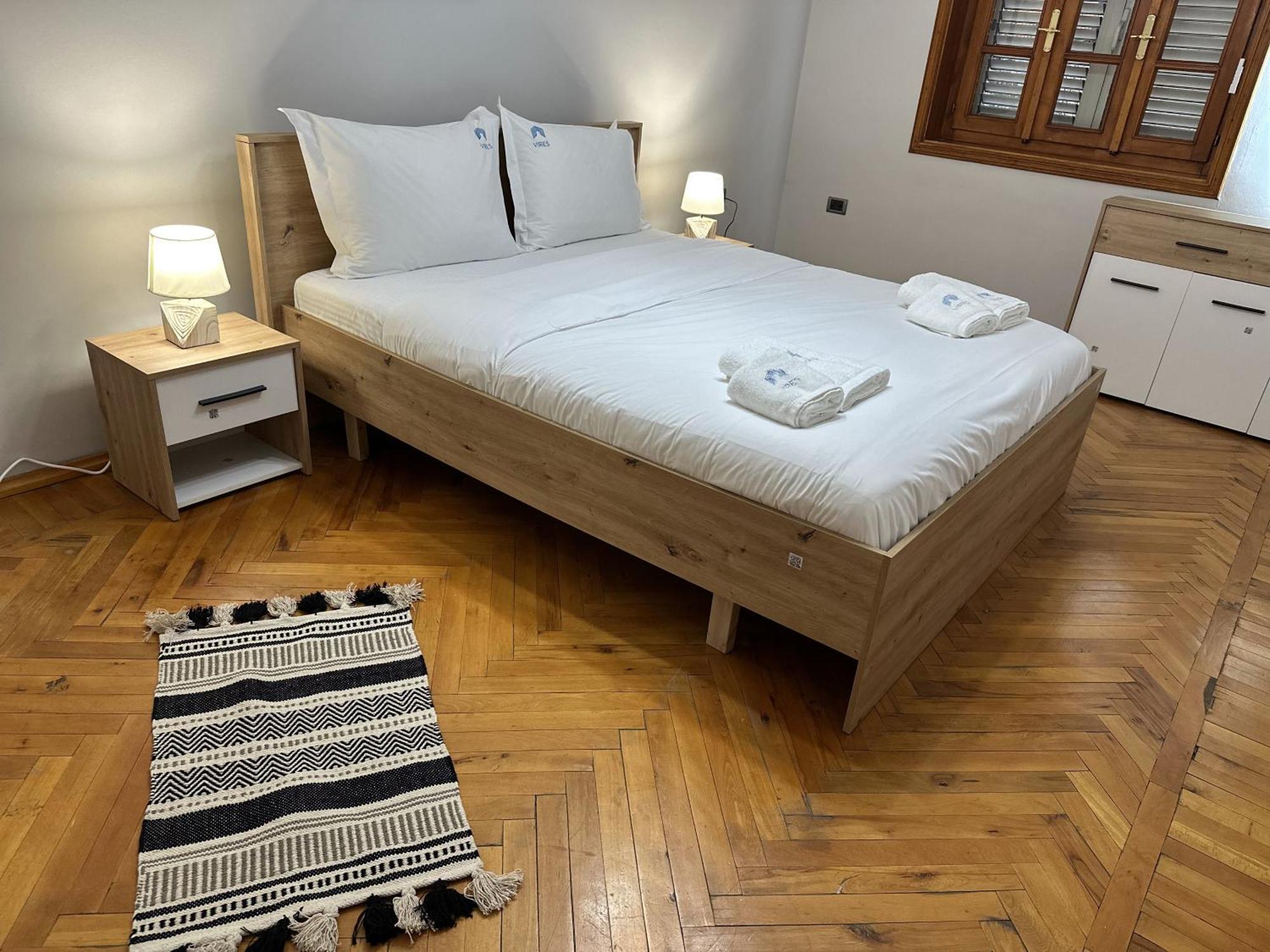 Tirana Treasure: Chic 2Br-Apartment 8Min To Skanderbeg Place ภายนอก รูปภาพ